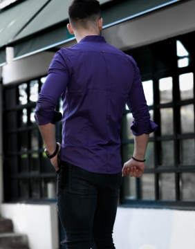 Фиолетовая мужская приталенная рубашка стойка Р-868