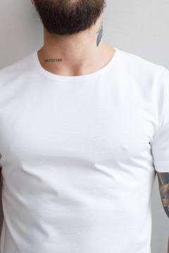 Белая мужская однотонная футболка Ф-813