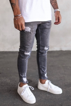 Молодежные серые рваные укороченные джинсы D-489