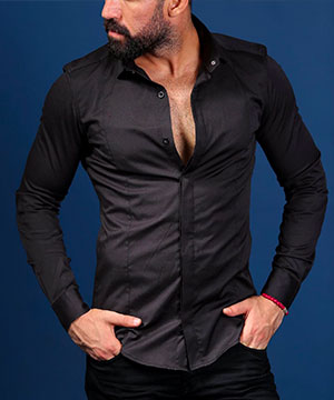 Черная мужская однотонная приталенная рубашка Р-988