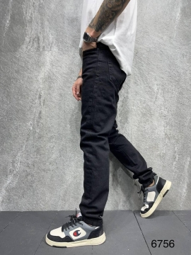 Черные базовые мужские джинсы D-580
