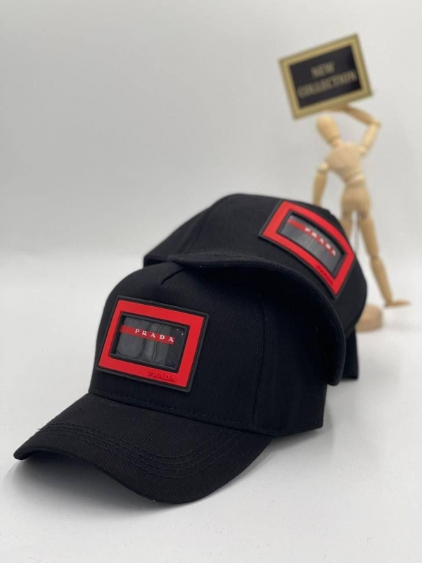 Модная черная кепка Prada К-66