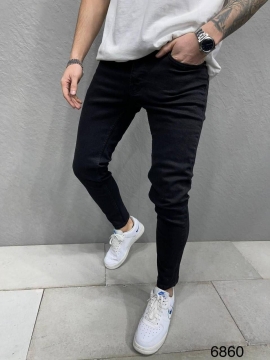 Однотонные черные зауженные мужские джинсы D-598