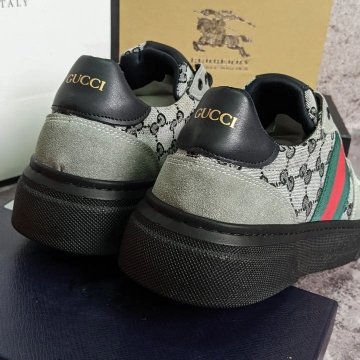Модні сірі чоловічі кросівки Gucci Т-673