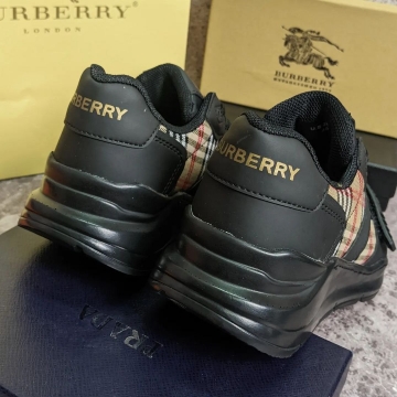 Брендові чорні чоловічі кросівки Burberry Т-676