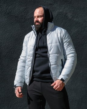 Світло-сіра коротка куртка на зиму без капюшона К-837