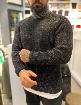 Черный вязаный теплый свитер под горло Т-789
