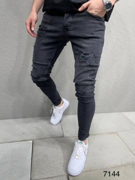 Чорні рвані чоловічі джинси Д-699