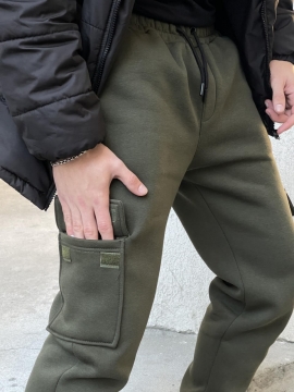 Спортивные теплые штаны хаки с карманами Б-442