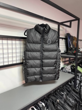 Брендовая мужская жилетка Moncler (3 цвета) К-948