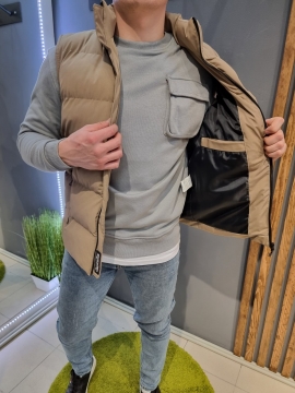 Базовая бежевая мужская жилетка весна осень К-967