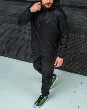 Чоловічий чорний спортивний костюм на блискавці з плащівки К-635