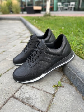 Кожаные мужские черные кроссовки Clubshoes Т-821