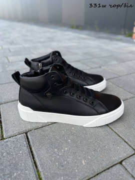 Високі чоловічі чорні шкіряні зимові кеди з білою підошвою Т-834