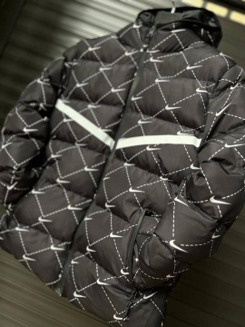 Мужской короткий черный пуховик nike на холлофайбере К-1123
