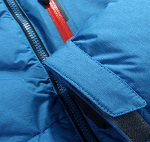 Пуховик з капюшоном 2092